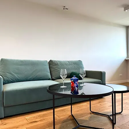 Czarnieckiego - Self Check-in 20h